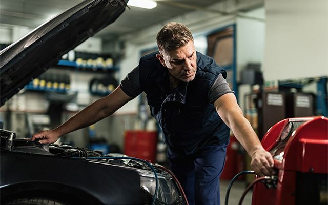 Заряжаем аккумулятор правильно